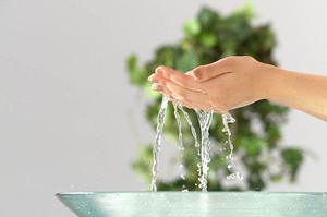 美容針をつかったエステでリフトアップ